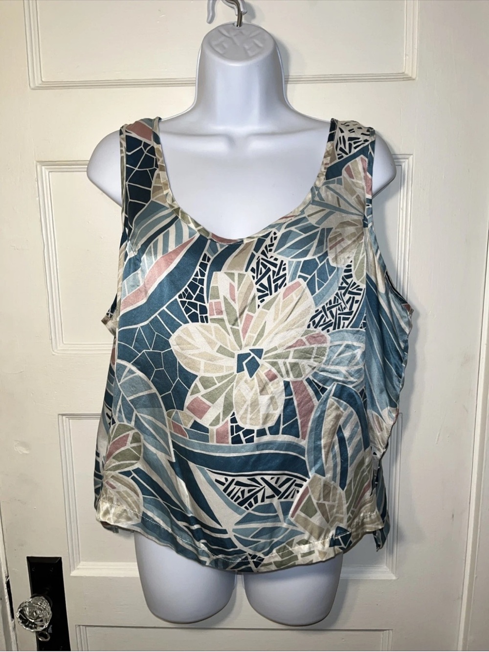 Women’s Tank Top Size 1X Pineapple Moon Silk Floral Sleeveless Shirt Top
